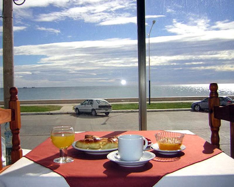 Costanera Hotel Пуэрто-Мадрин Экстерьер фото